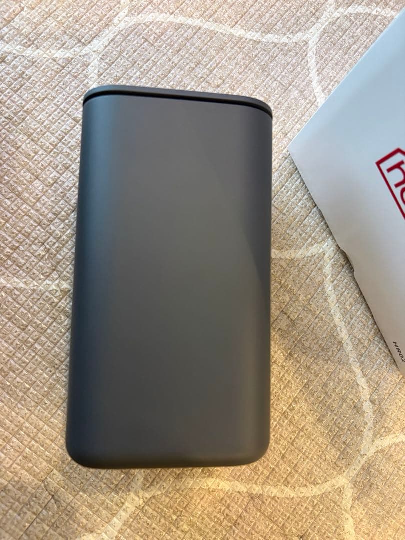 使用期間4ヶ月弱　【美品・箱付き】docomo 5G HR02