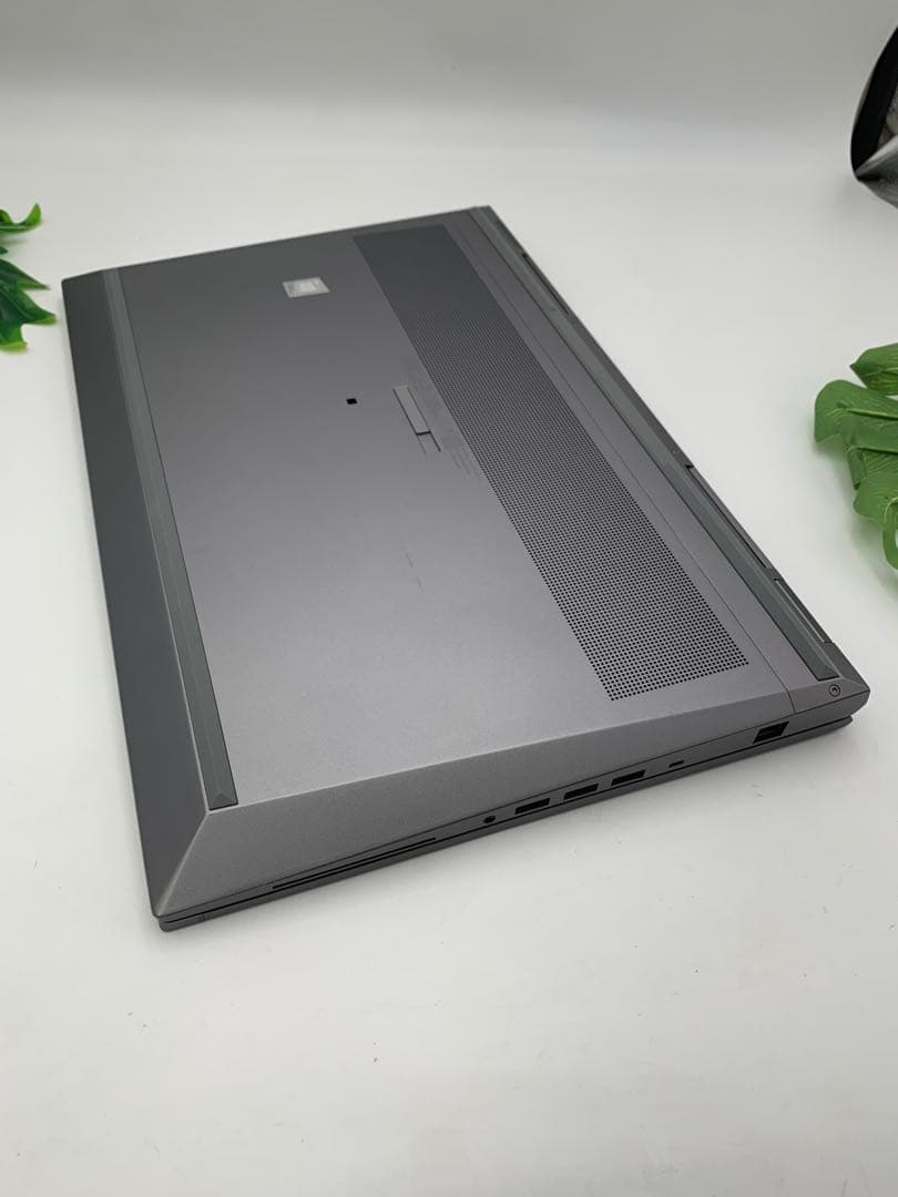 ZBook Fury 17.3 G8 Core i7-11850H 64Gメモリ