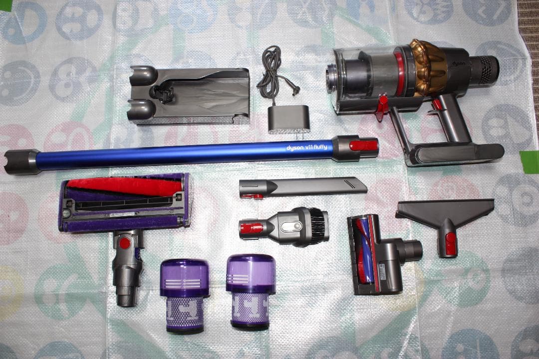 Dysonダイソン V11 Fluffy SV14 コードレス 動作品 値下げ中