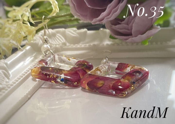揺れる薔薇の花びら　四角いver. 〜大ぶりNo.35〜　ピアス/イヤリング
