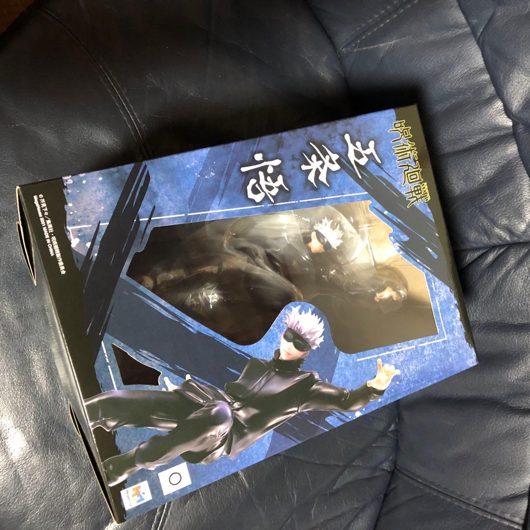 【新品未開封】呪術廻戦 五条悟 1/8 フィギュア メガハウス