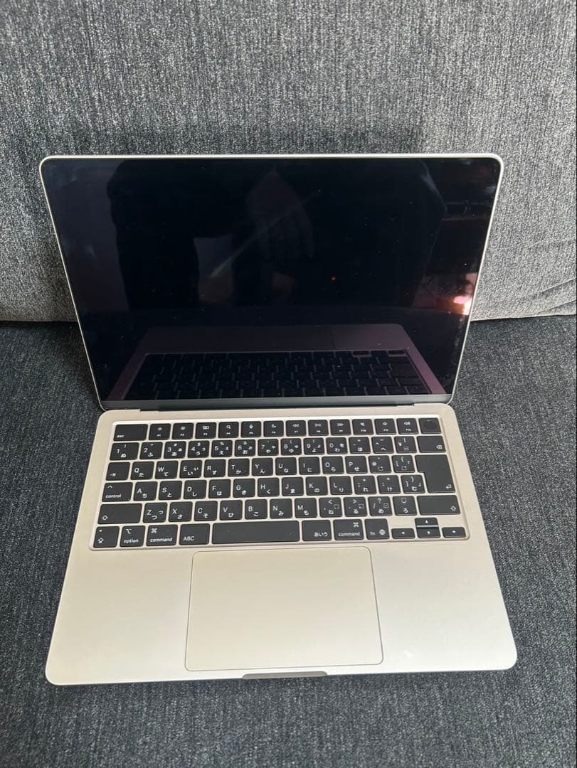 ほぼ新品　13インチMacBook Air M4 16GB 256GB