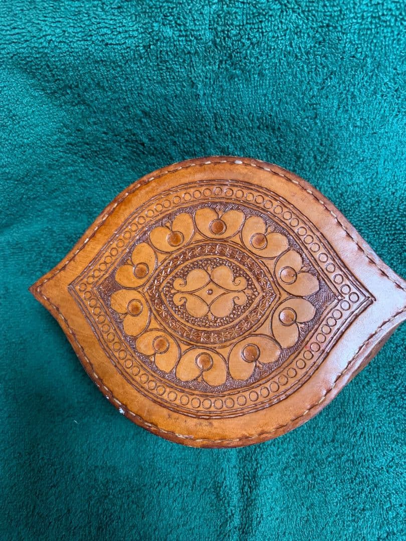パラグアイの皮製小物入れ ハンドメイド