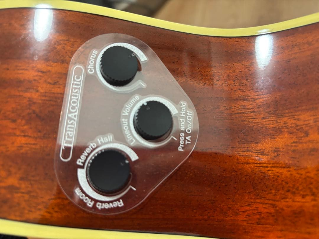 ヤマハ　Yamaha FS-TA アコースティックギター トランス　美品　発送