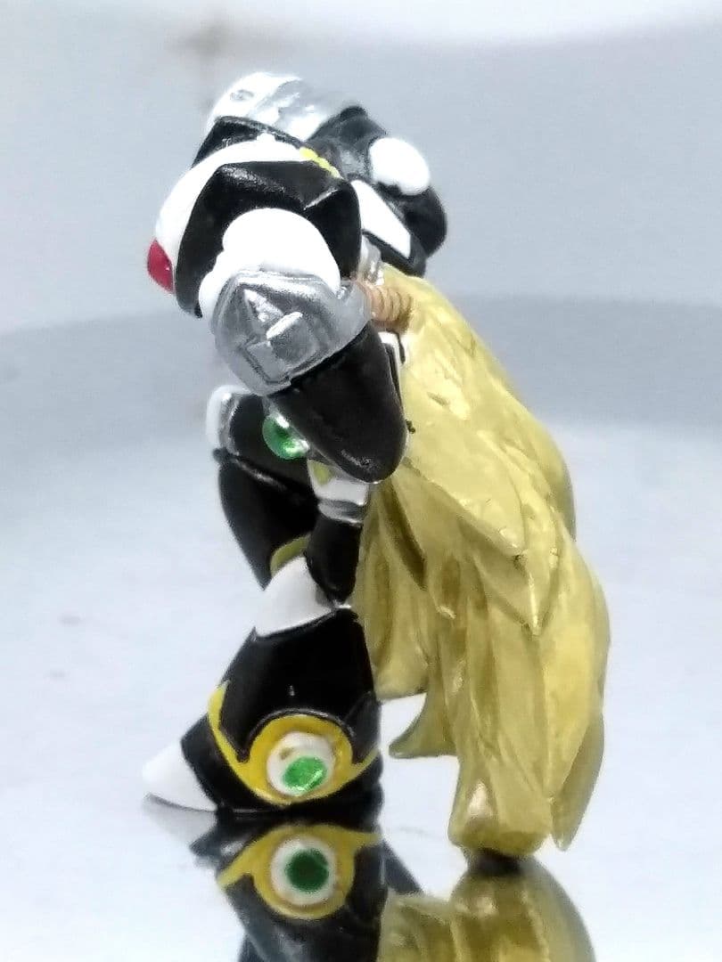 ロックマンX フィギュアネオシグマ黒ゼロ 消しゴム 　塗装品
