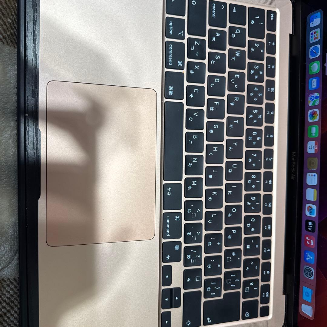 MacBook Air(M1/2020)13インチ・ゴールド
