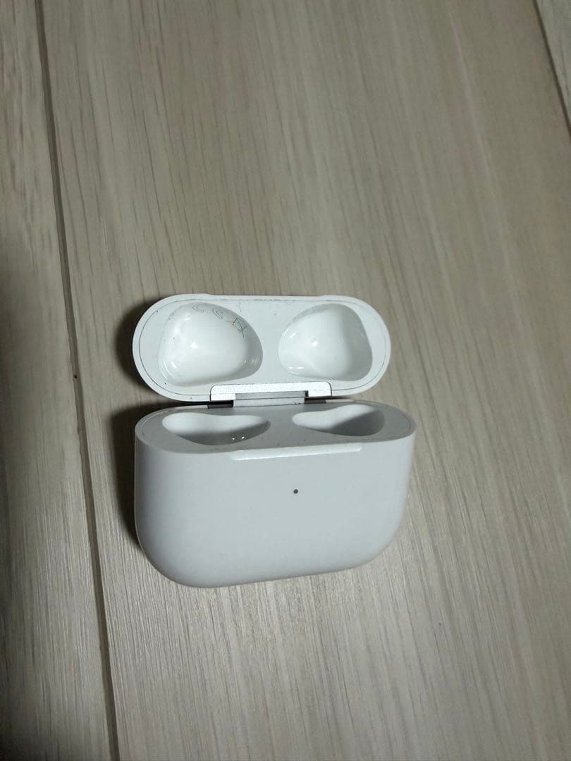 AirPods 第3世代 Lightning充電ケース付き MPNY3J/A