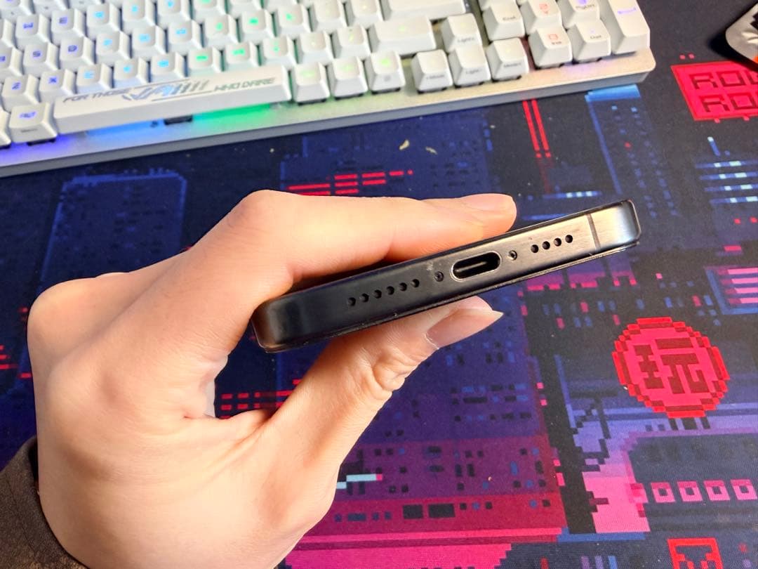 極美品iPhone15Promax 256GB/US/100%/simフリ