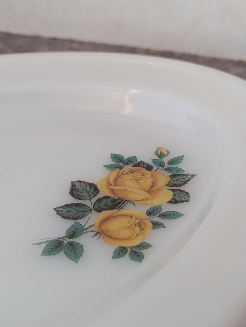 ヴィンテージ パイレックス / フェニックス 　ミルクガラス　イエローローズ