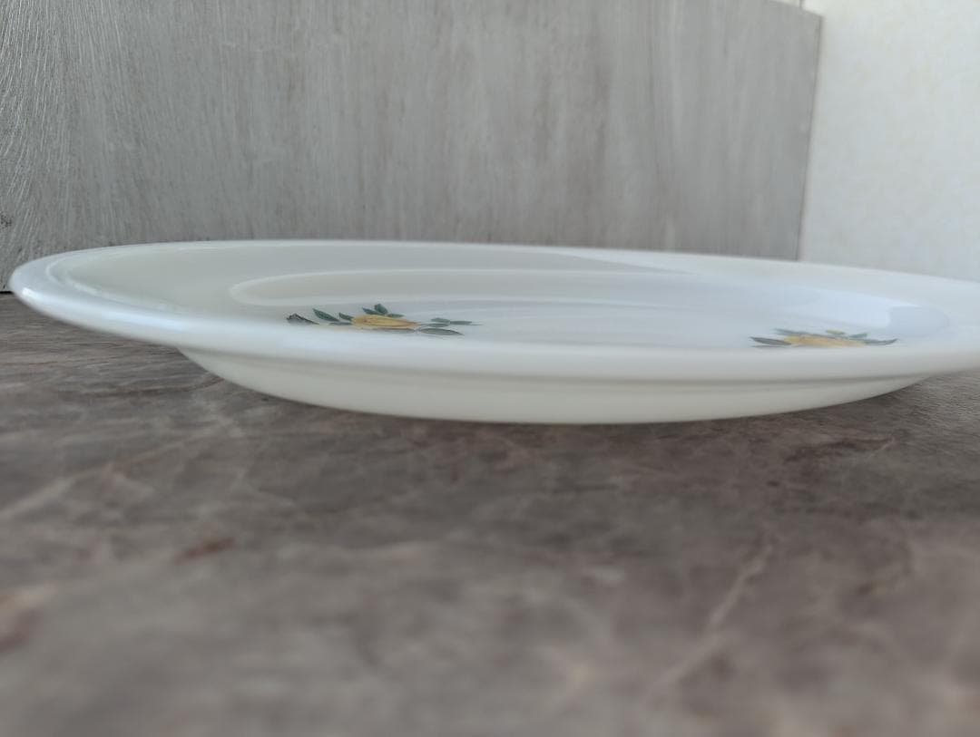 ヴィンテージ パイレックス / フェニックス 　ミルクガラス　イエローローズ