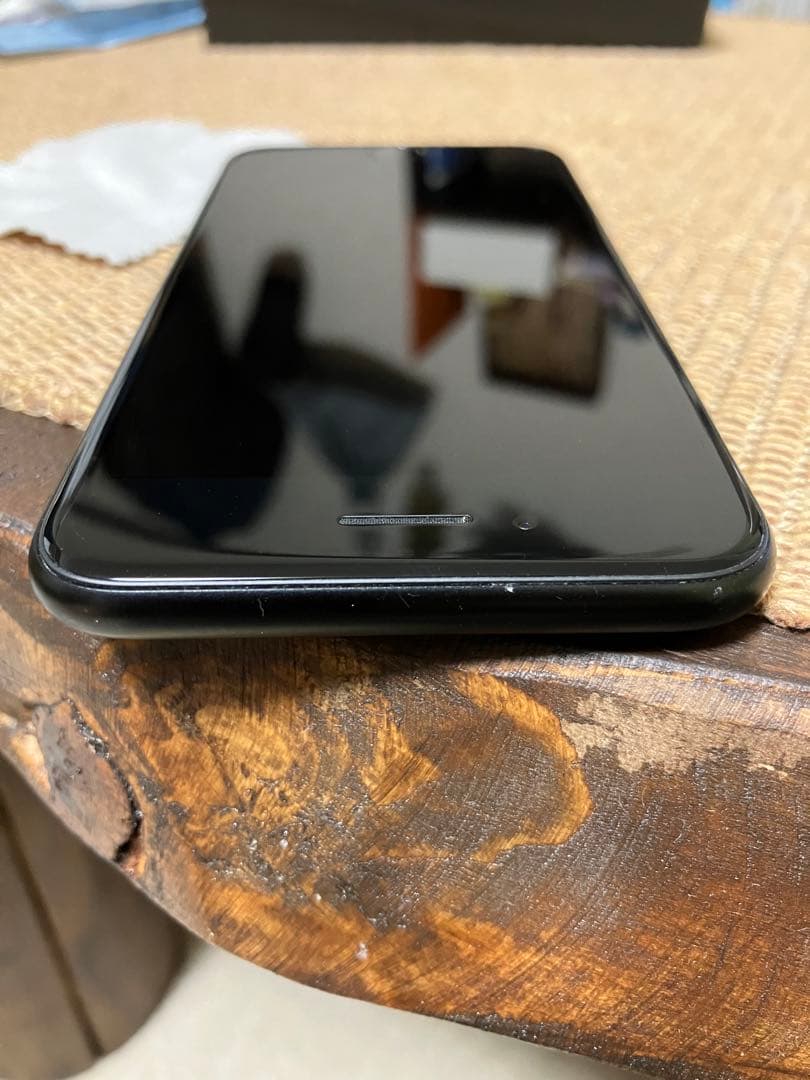 iPhone SE 第2世代 (SE2) ブラック 128 GB au
