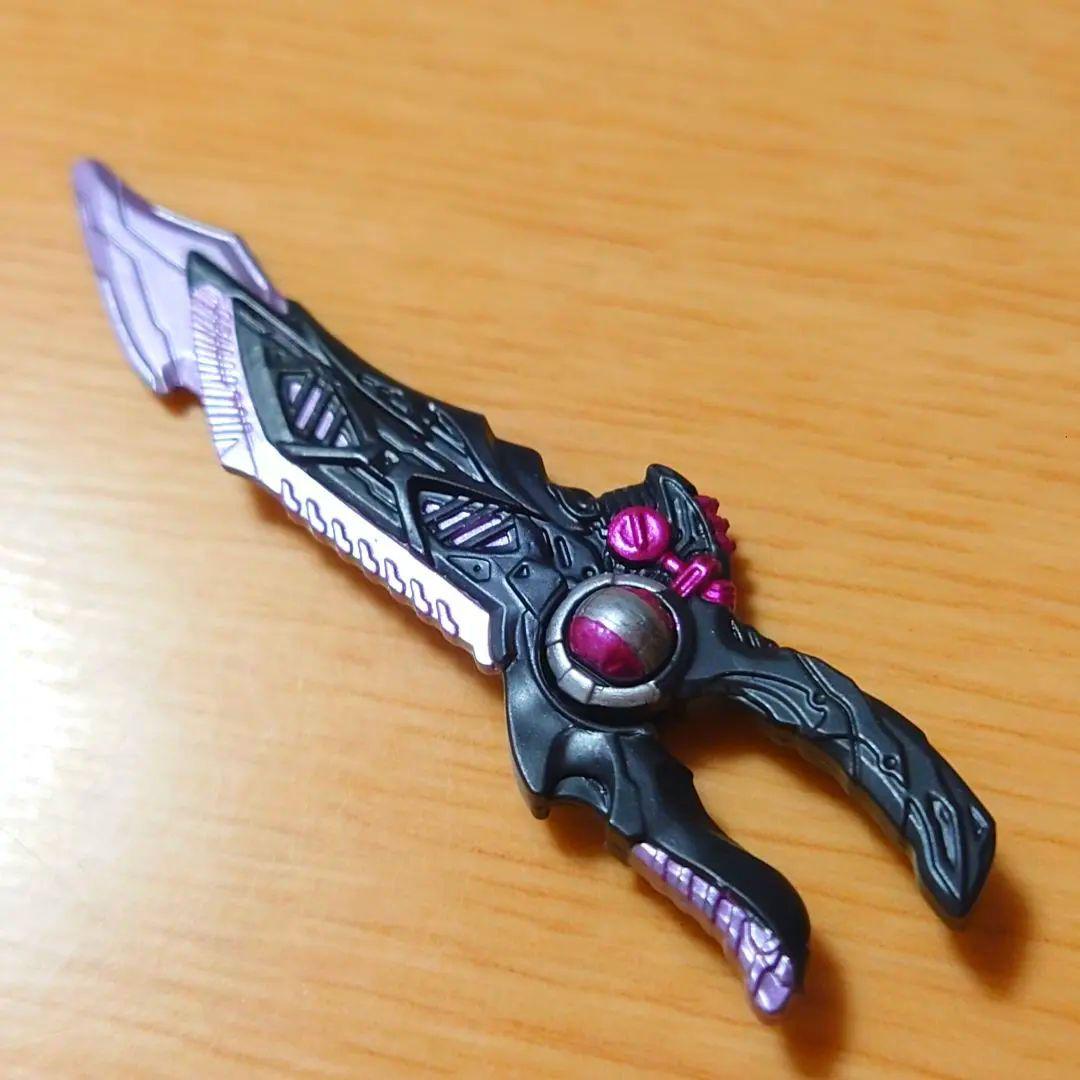 アクションフィギュア　仮面ライダードォーン　リペイント