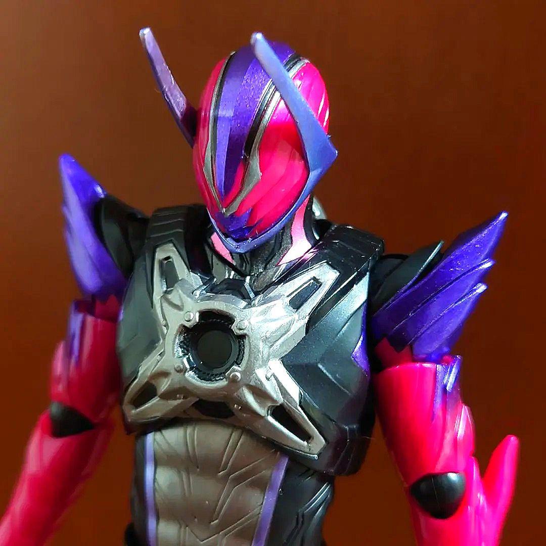 アクションフィギュア　仮面ライダードォーン　リペイント