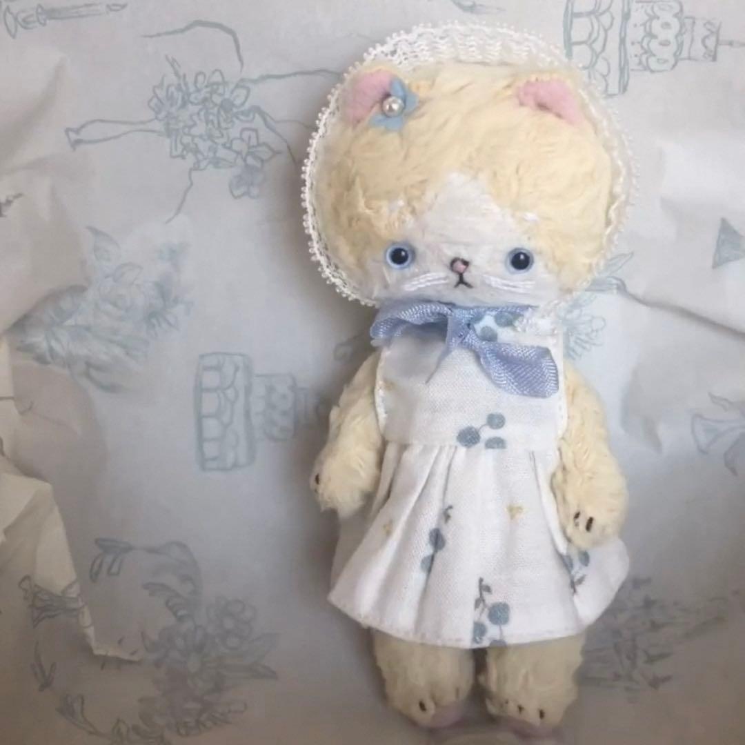 優しい仔猫ちゃん アーティストベア ミニチュア 海外作家様 人形のおとも