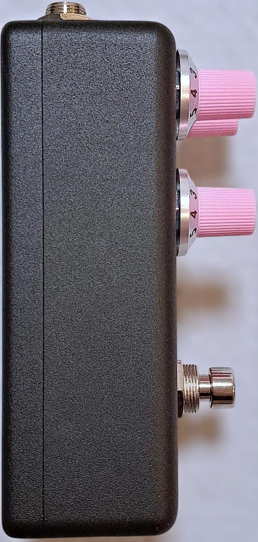 ■Fender Hello Kitty Black Fuzz Pedal ファズ