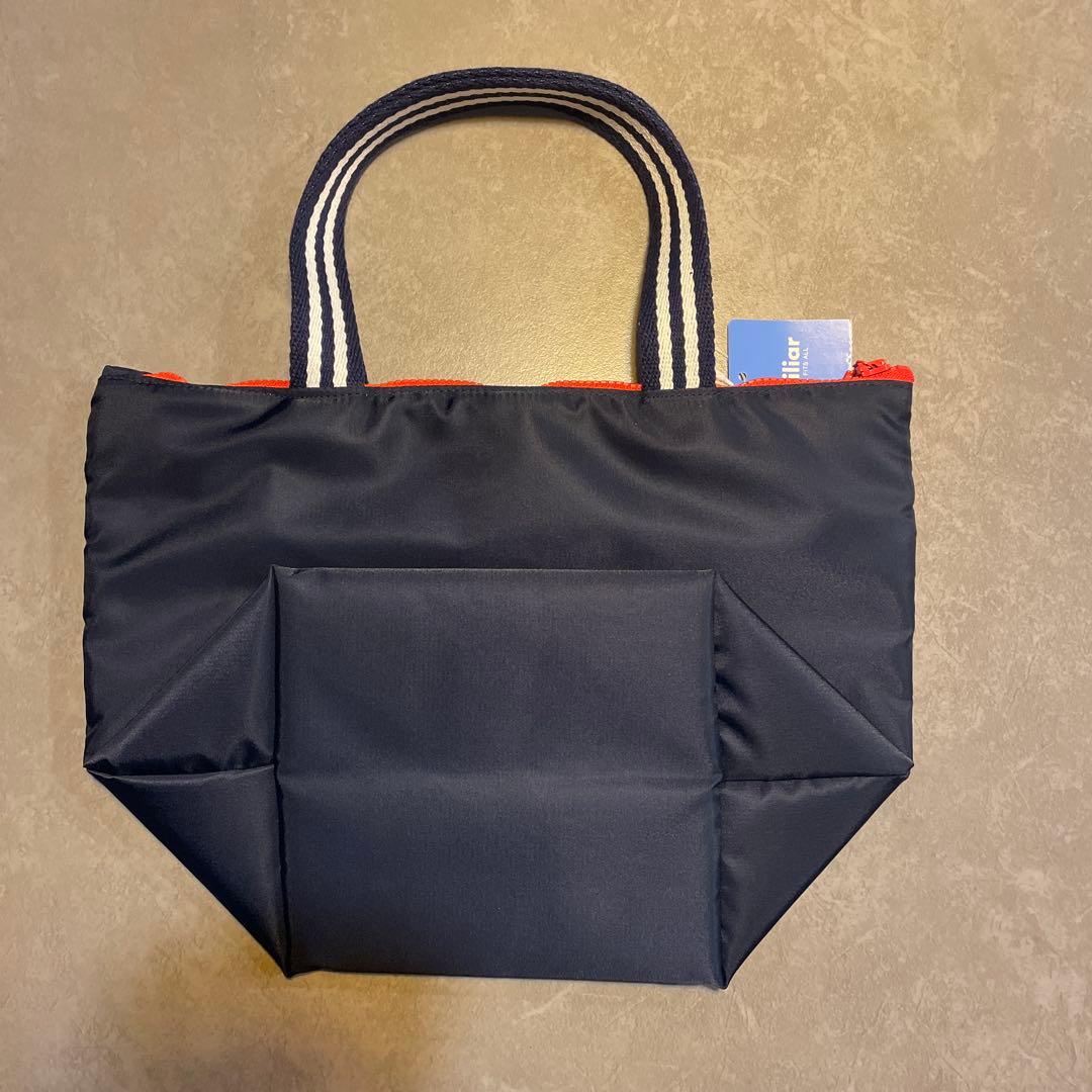 【新品】ファミリア familiar ランチバッグ 保冷 ネイビー