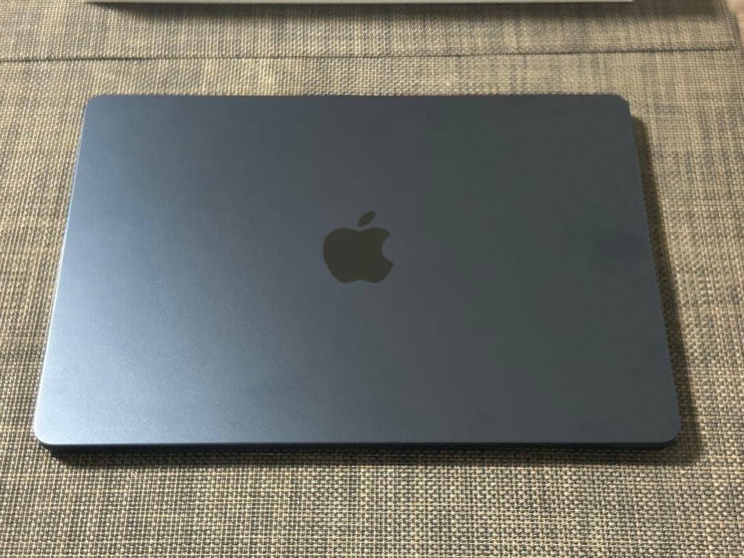 MacBook Air M4 ミッドナイト 16GB 256GB 充放電5回