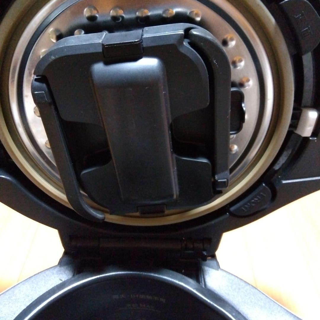 SHARP ヘルシオ ホットクック　ＫＮ-ＨＷ２４Ｆ-W　　動作OK