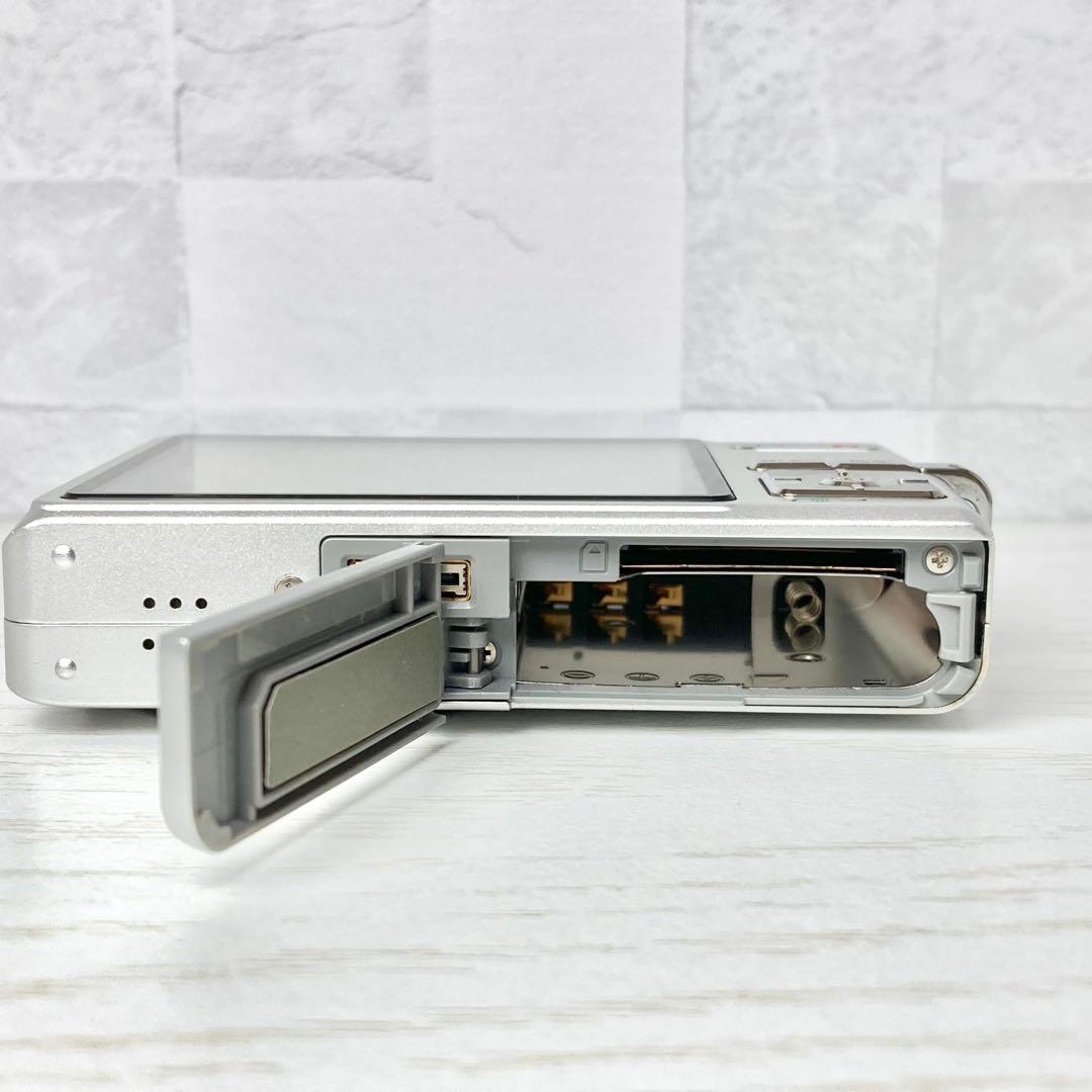 CASIO EXILIM EX-Z700 箱付き＆動作確認済み♪　シルバー