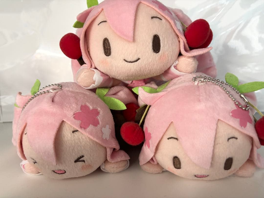 桜ミク ぬいぐるみ マスコット 寝そべり モアプラスマスコット