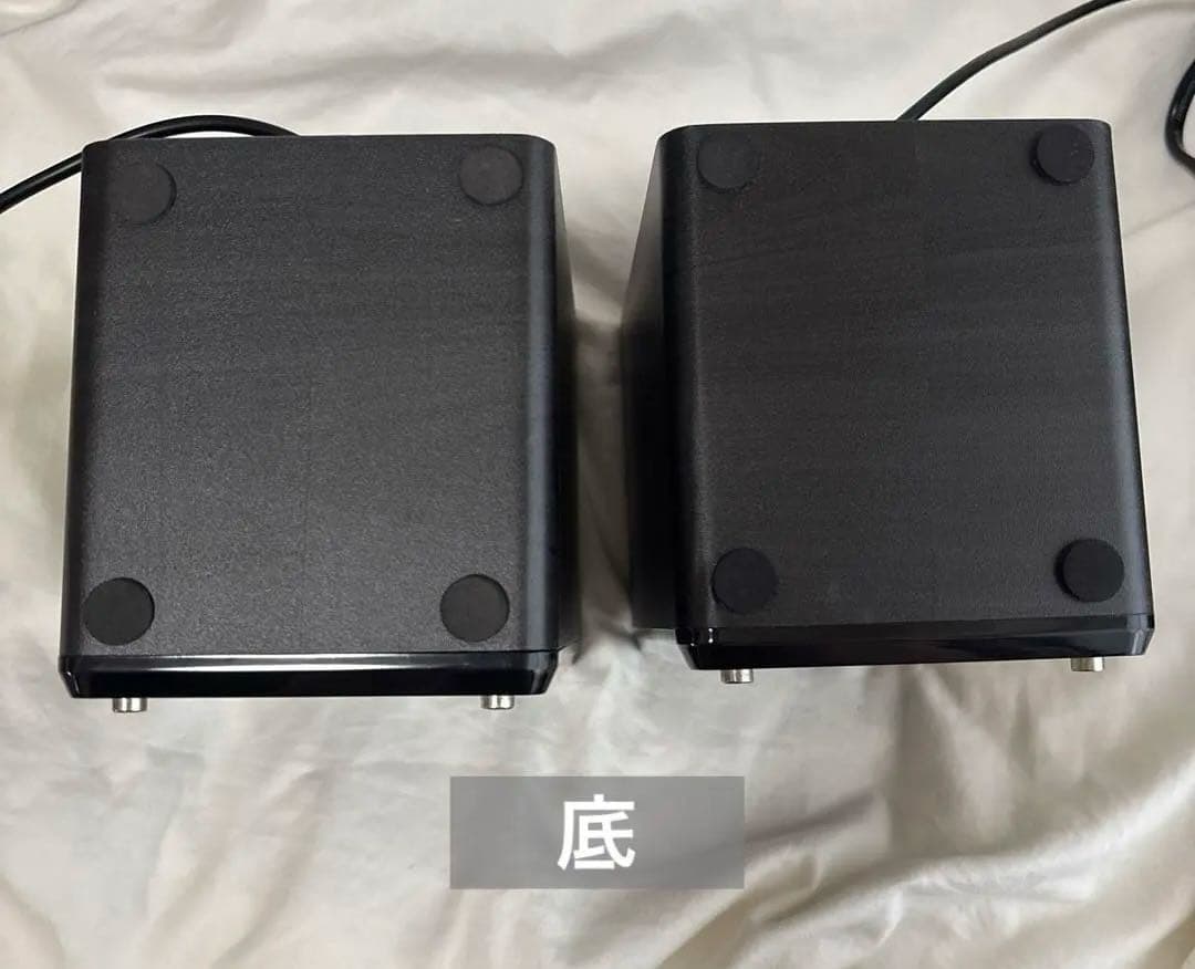 《BOOS》33Wパワーアンプ搭載　胸を突く重低音、透明感のある高音　スピーカー