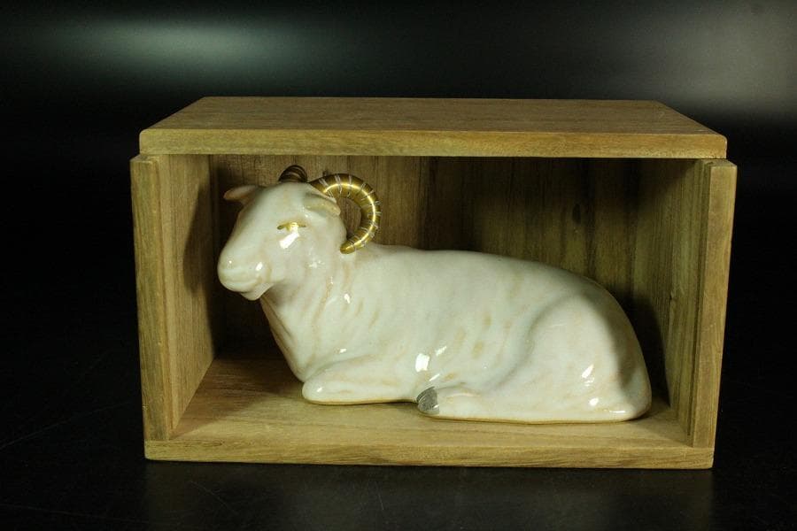 三代伊藤陶山 羊置物 美品 共箱(K-LC863)