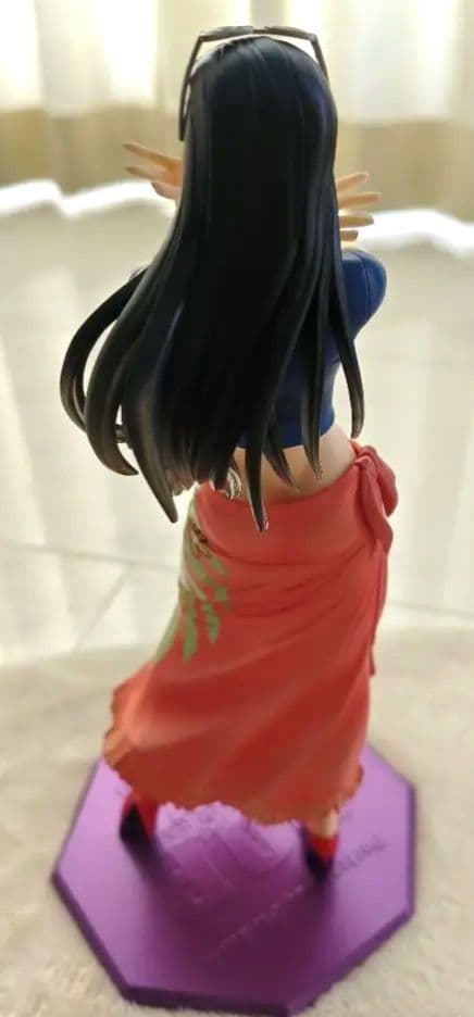 ワンピース POP ロビン フィギュア