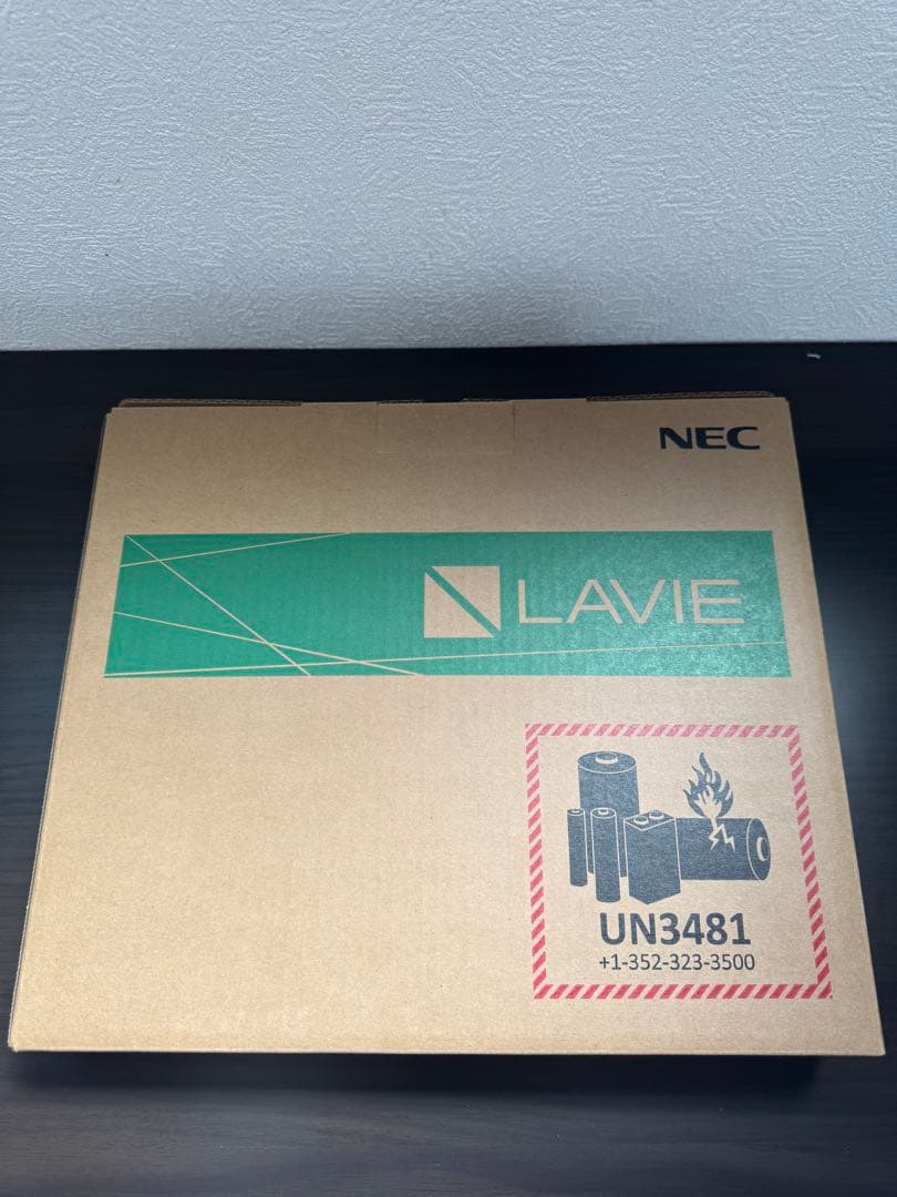 NEC LAVIE N1355/Core i5/メモリ8GB/SSD 512GB