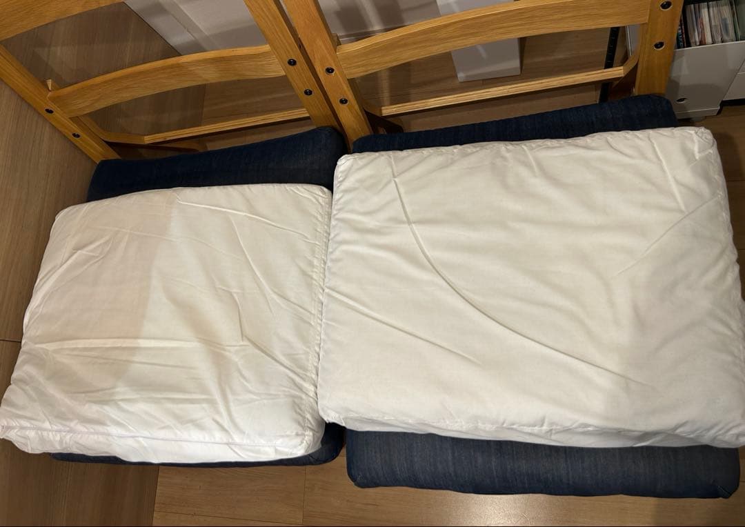 無印良品　リビングでもダイニングでもつかえるソファ　1脚①