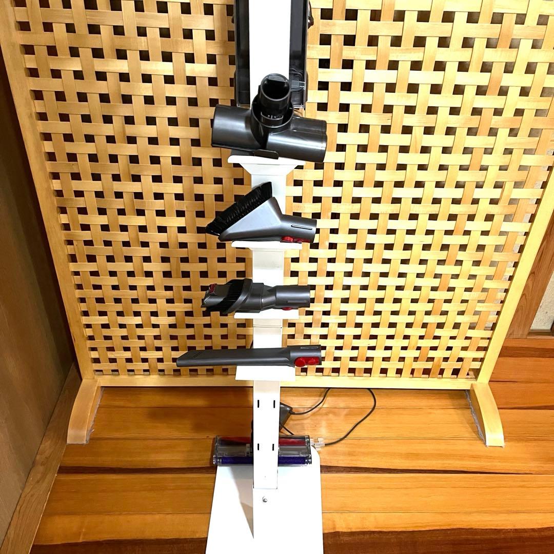 【ジャンク品】　dyson ダイソン SV10コードレスクリーナー　スタンド付