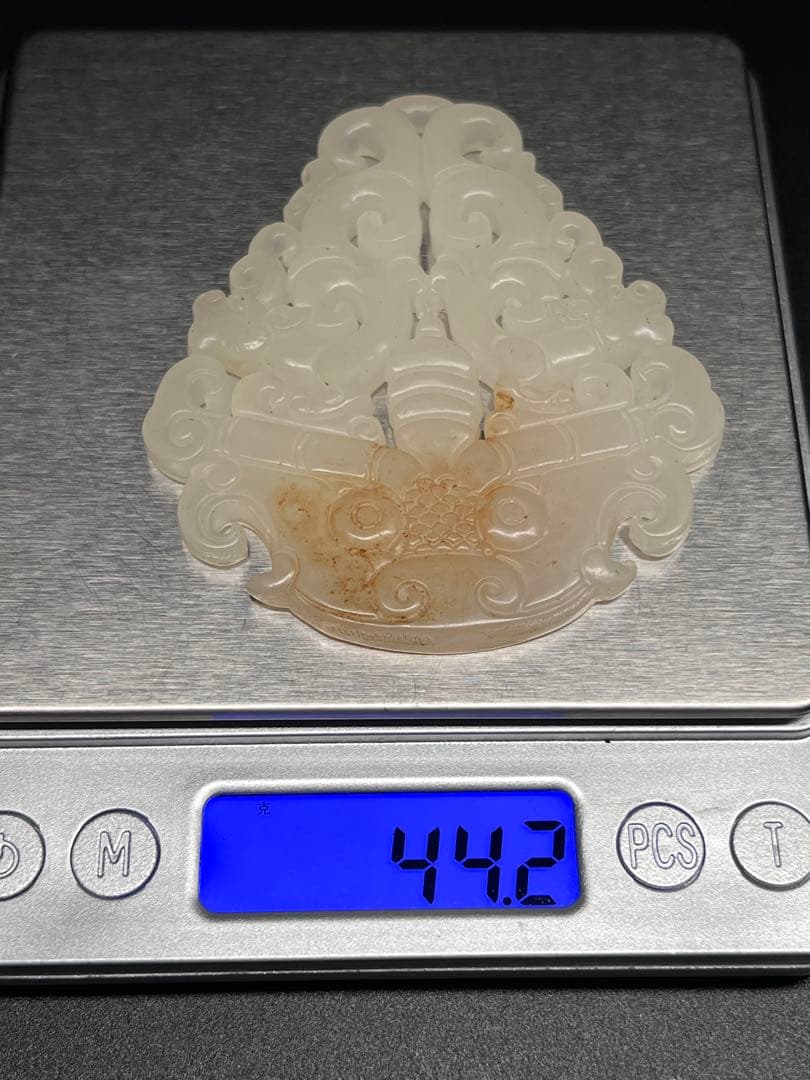 中国古美術品　古玉　唐物　本和田古玉　骨董品　縁起物　置物　透かし彫り　根付け