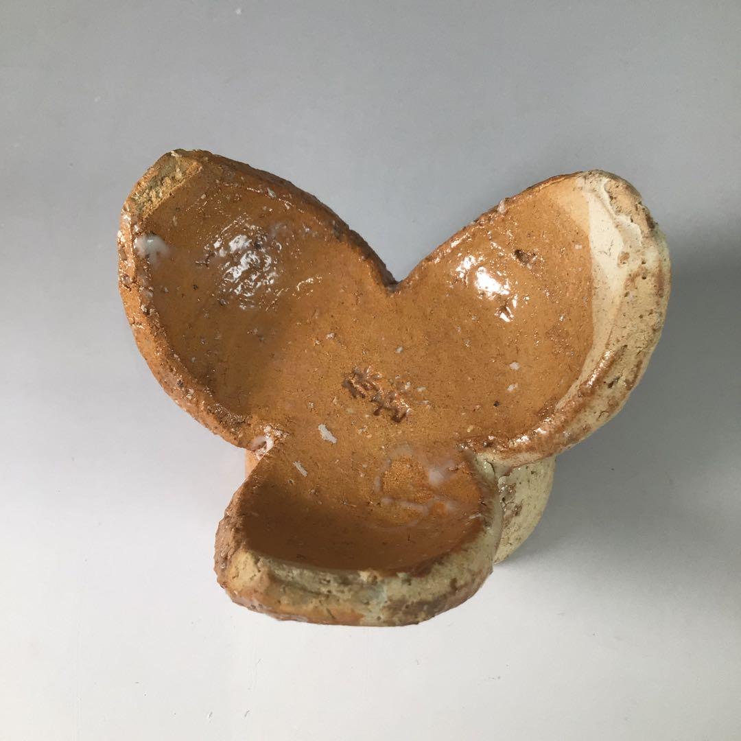 Ｒ８６４　蓋置　『萩焼』『十代　三輪休雪造』『三ツ葉蓋置』　共箱　茶道具