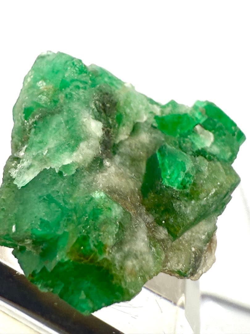 エメラルド　パキスタン産　原石　鉱物　標本　天然石　石　緑玉　緑柱石