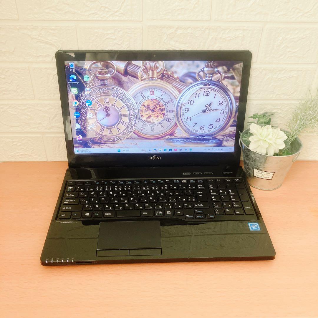 Windows11✨SSDで サクサク快適☘️カメラ付すぐ使える黒ノートパソコン