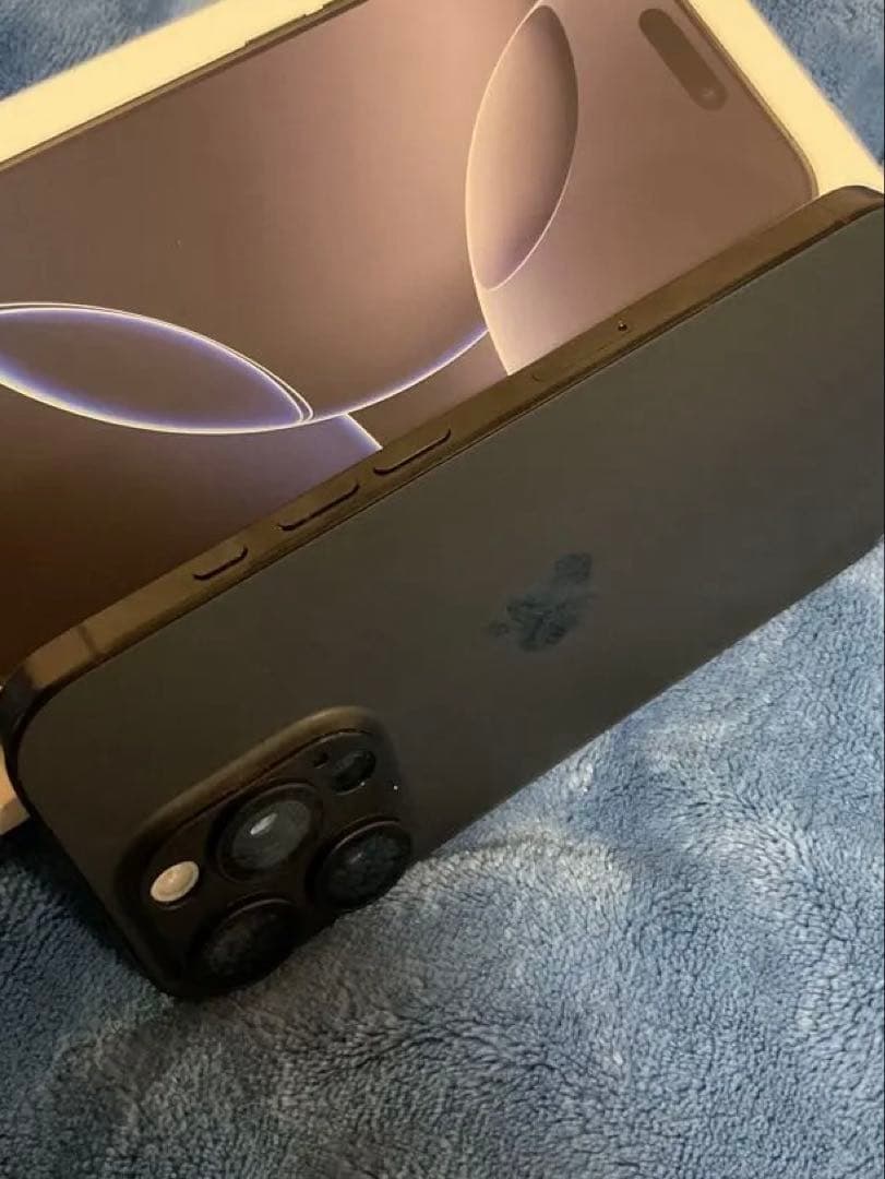 【美品】　iPhone 16pro 256GB SIMフリー