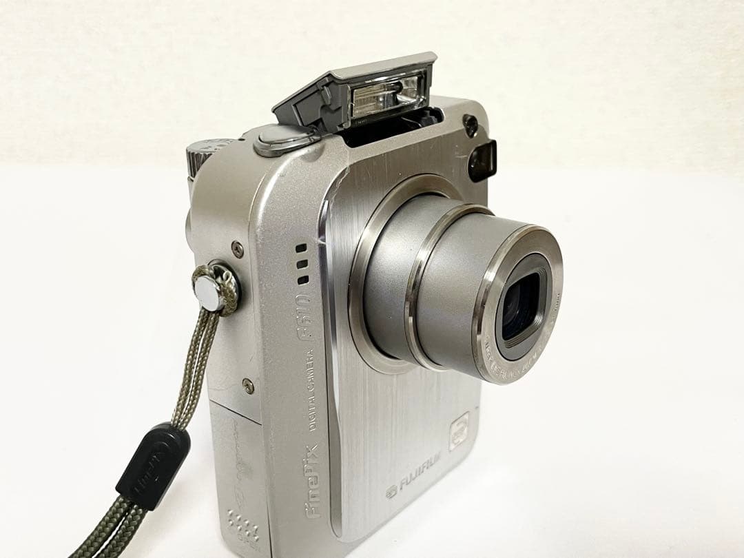 【動作品】　FUJIFILM FinePix F610 動作確認済