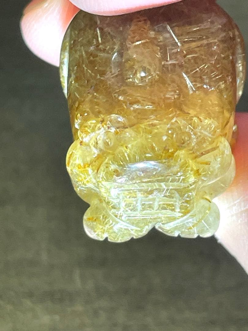 ゴールドルチルクォーツ貔貅　置物　（新品未使用）針ミチミチキラキラ金運最強