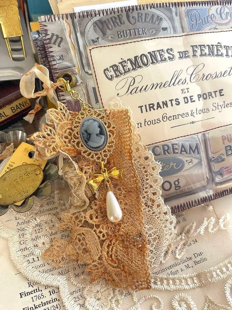 初回販売価格◎紙モノおすそ分けファイル｜横型デザイン×小窓ポケット チャーム付き