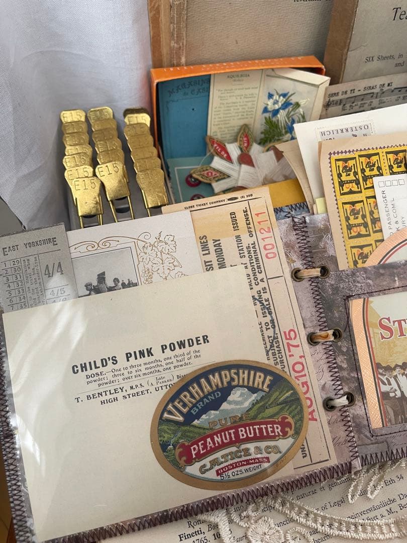 初回販売価格◎紙モノおすそ分けファイル｜横型デザイン×小窓ポケット チャーム付き