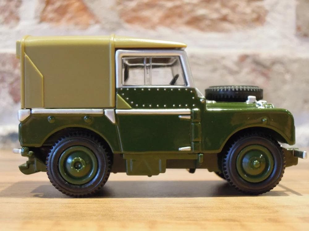 BRITAINSの高級ラインの忠実再現車 LAND ROVER　 シリーズ1
