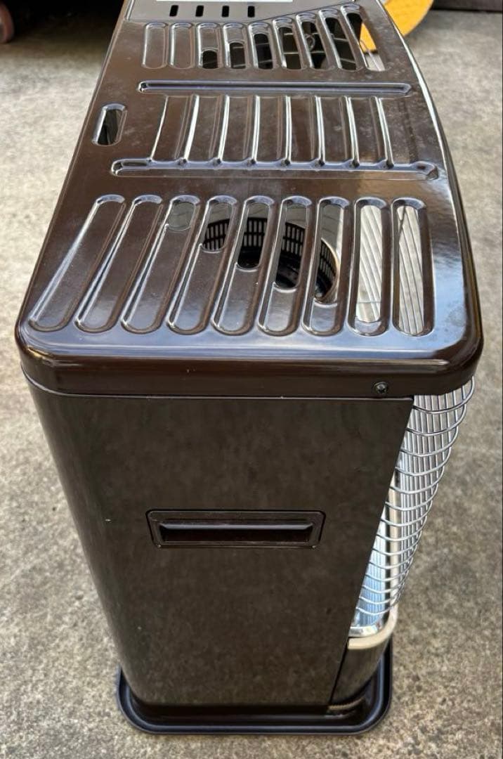 プロフ必読！送料込！極美品！トヨトミ 自然通気型開放式石油ストーブRS-W30F