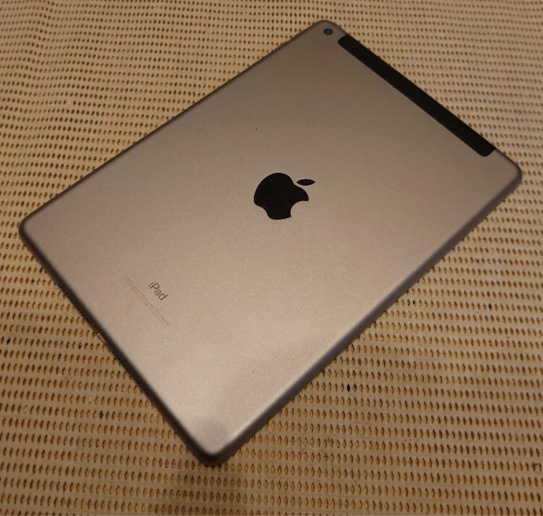完動品SIMフリー液晶無傷iPad第5世代A1823本体120GB 3HLJL