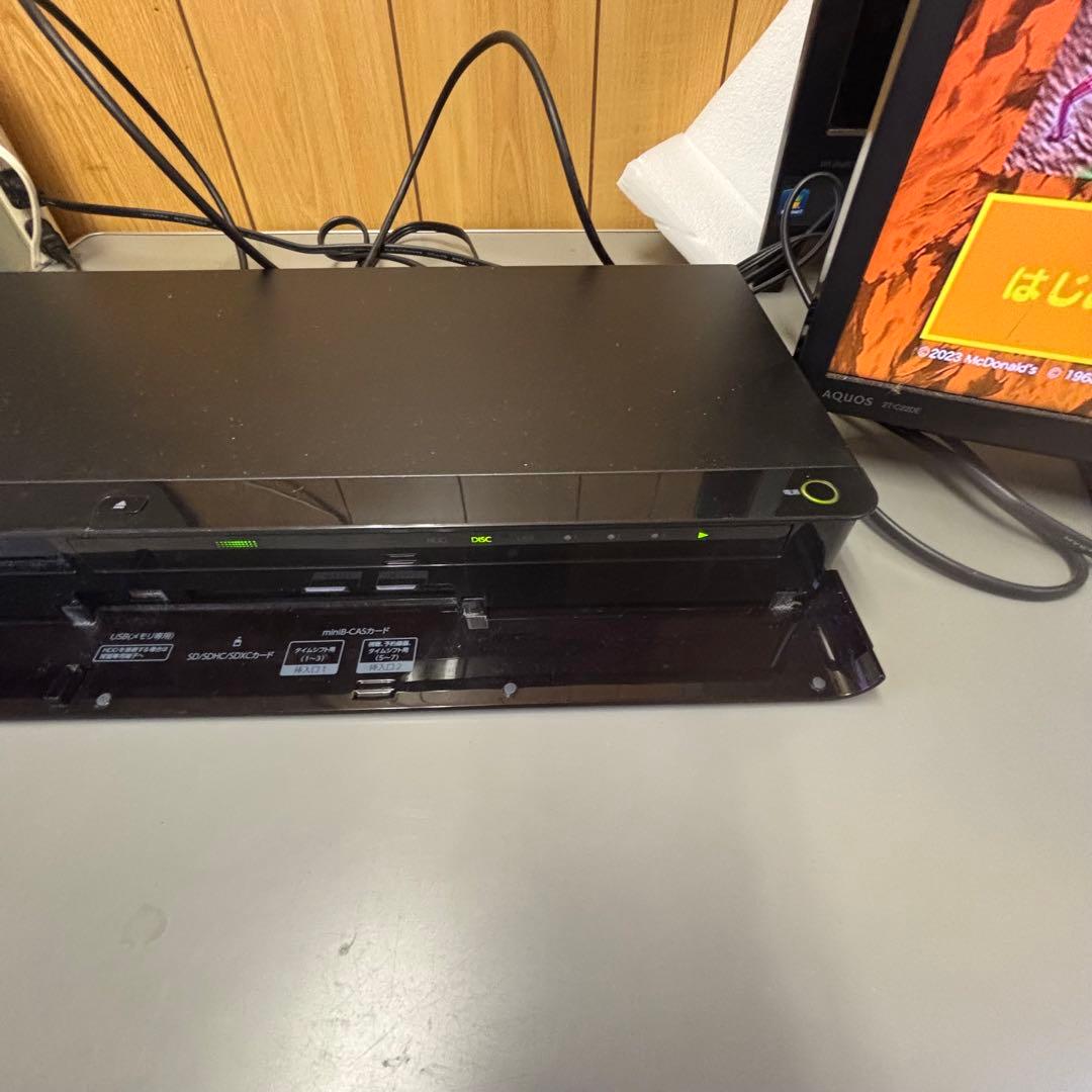 TOSHIBA ￼レグザサーバー DBR M1007 ブラック