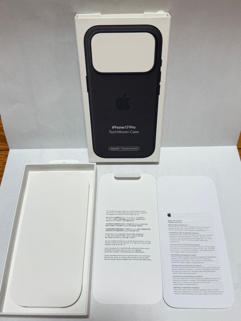 iPhone 17 Pro Techwoven Case ブラック　正規品