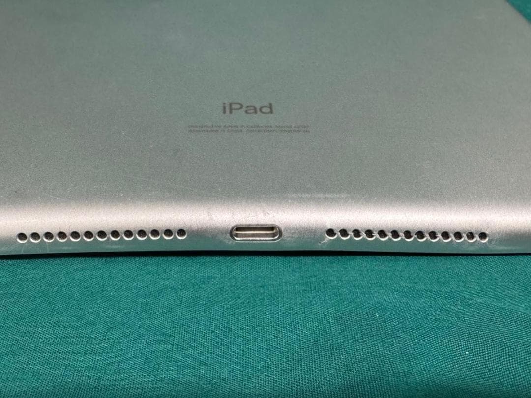 Apple iPad 第7世代 32GB Wi-Fiモデル 動作OK ジャンク