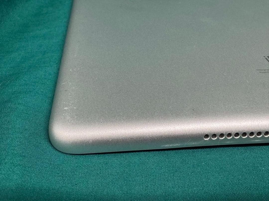 Apple iPad 第7世代 32GB Wi-Fiモデル 動作OK ジャンク