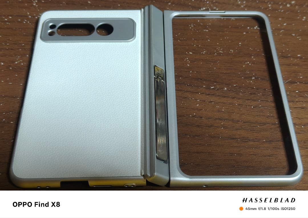 GooglePixelFold初代本体と充電セット