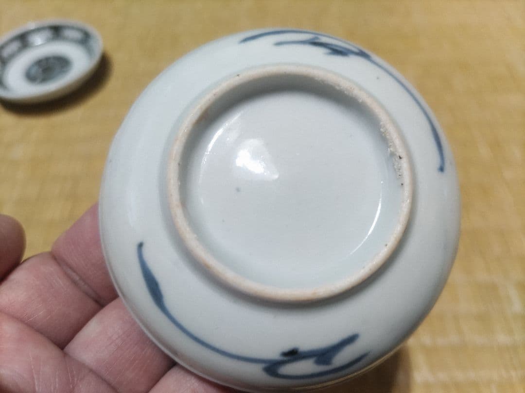 くらわんか　豆皿（5枚）白抜き　雪輪紋　裏：折れ松葉