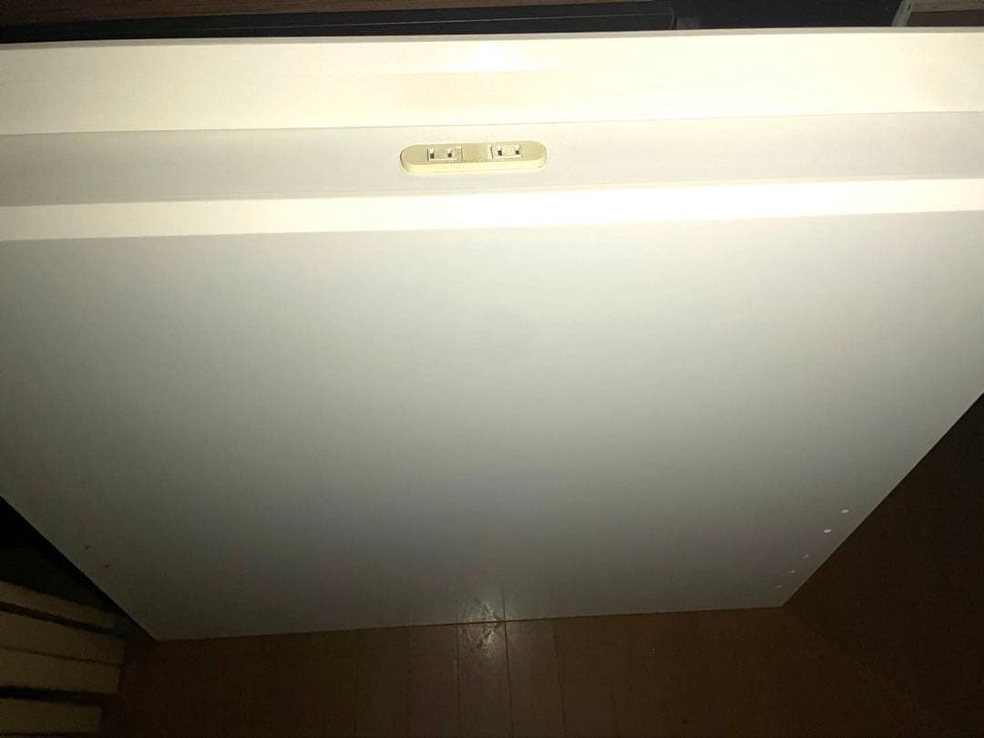 ニトリ　シングルサイズ　棚・サイド収納付きベッドフレーム　ホワイト色•柄無し