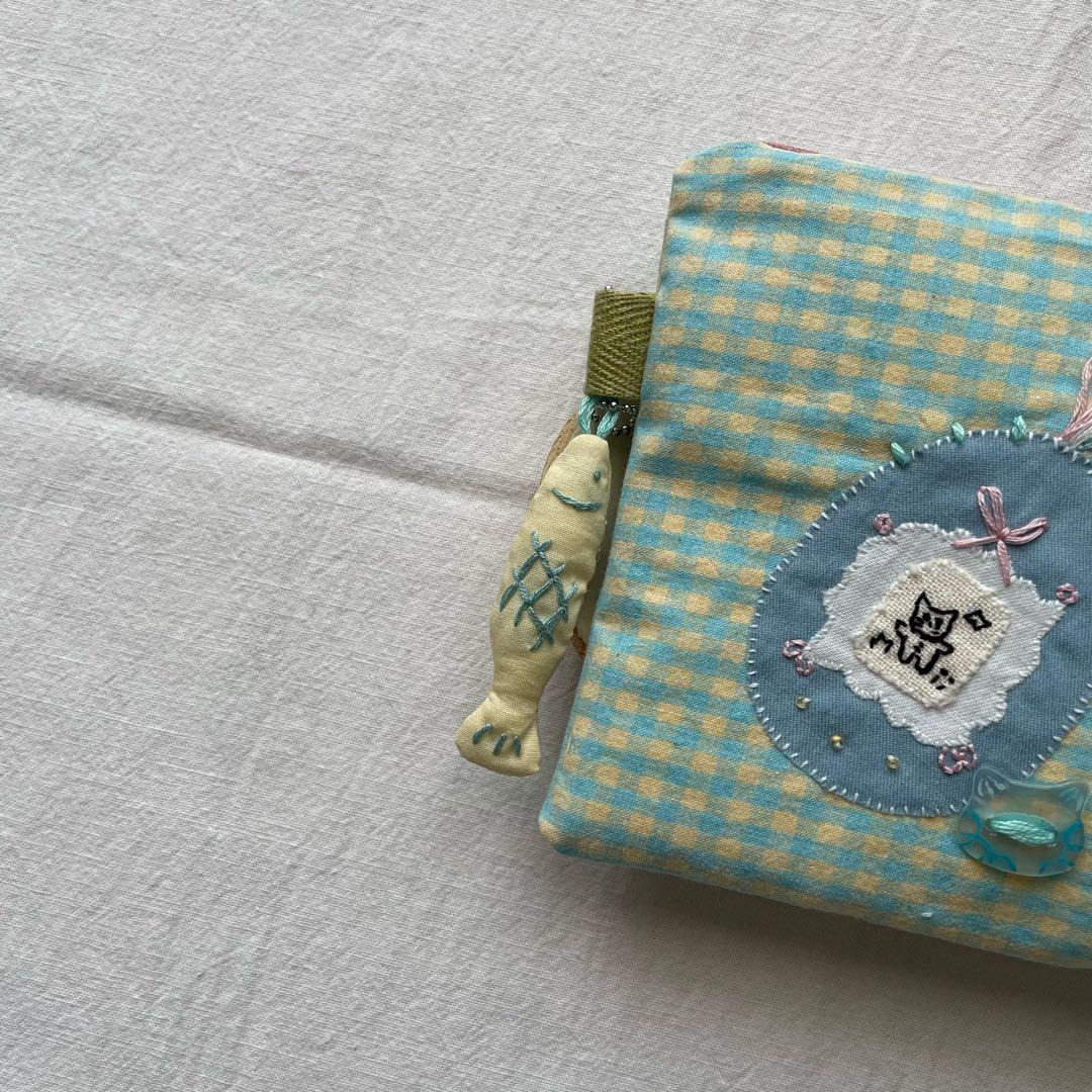 たまごっち風・ L字ファスナーポーチ